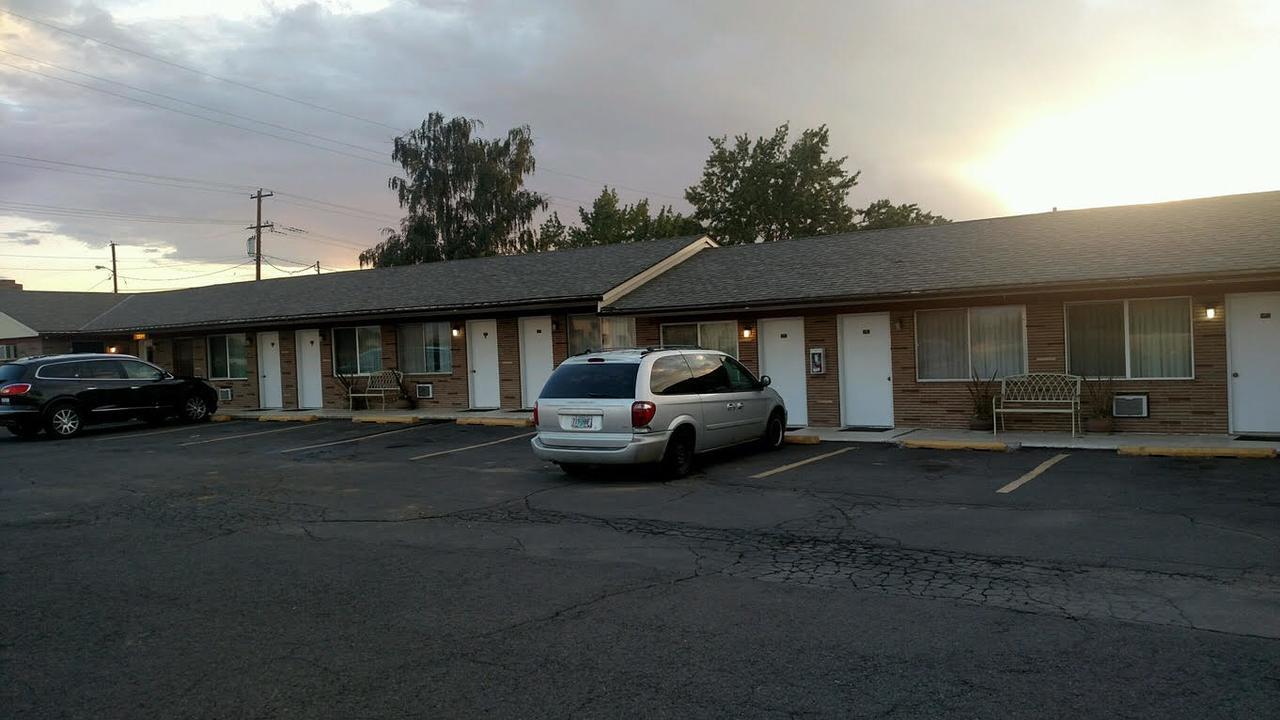 Out West Motel Milton-Freewater Kültér fotó